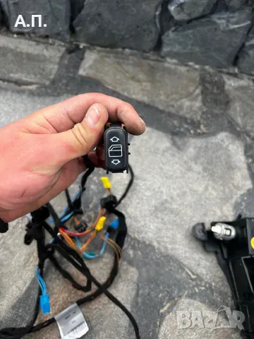 Бутони с модули  за стъкла w220