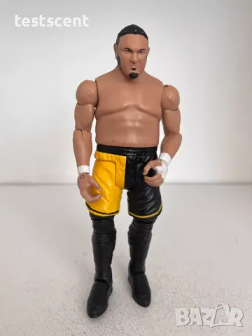 Екшън фигура WWE Samoa Joe Самоа Джо Black/Yellow Basic Mattel играчка, снимка 5 - Колекции - 48362697