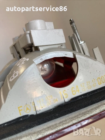 Заден десен вътрешен стоп за Mercedes B-Class W245 B170 (2008) A1698201664, снимка 3 - Части - 53859008