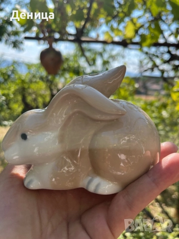 Страхотна муцунка🫶 Порцеланово зайче Липсва маркировка Размери-13/9 см Цена-30 лв, снимка 2 - Статуетки - 51478898