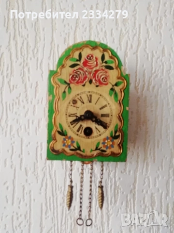 Миниатюрен стенен часовник от региона Шварцвалд, Германия 50-60год. Махала за часовници. 