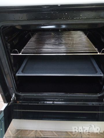 Свободно стояща печка с керамичен плот Gram 60см широка 2 години гаранция!, снимка 4 - Печки, фурни - 46048705