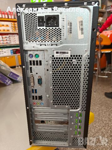 Настолен Компютър, снимка 2 - Работни компютри - 45760050