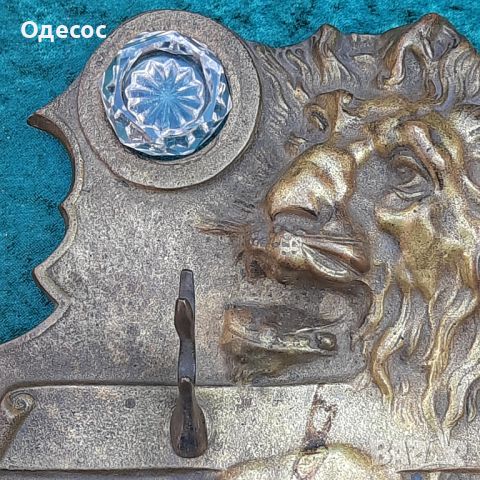 Стара бронзова мастилница с релефна лъвска глава, снимка 7 - Антикварни и старинни предмети - 46414181