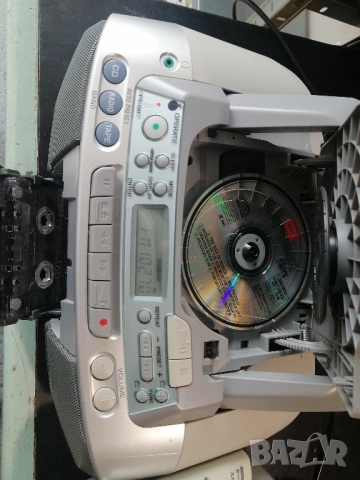 Музикална система SONY CFD-S03CP, снимка 10 - Аудиосистеми - 51577842