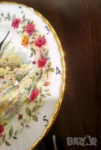 Стенен часовник Royal Albert, английски фин костен порцелан , снимка 3 - Антикварни и старинни предмети - 53251802