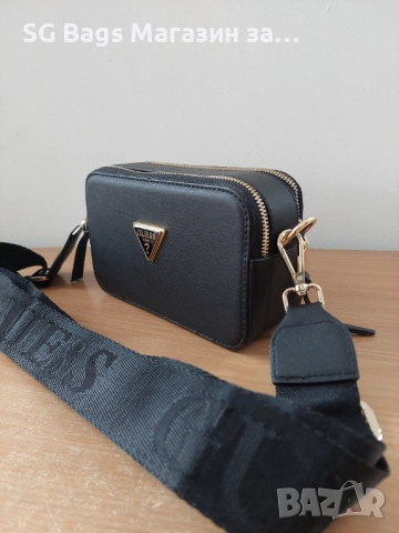 Guess дамска чанта през рамо код 303, снимка 4 - Чанти - 44428952