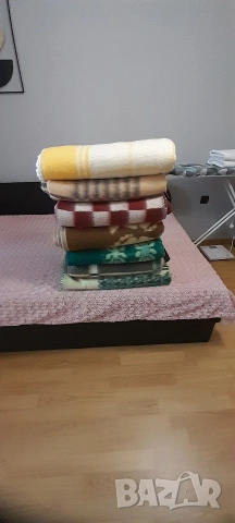 Одеяла нови от соц-а, снимка 2 - Олекотени завивки и одеяла - 53447702