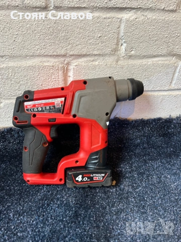 Акумулаторен безчетков перфоратор Milwaukee Fuel M12 CH-, снимка 4 - Бормашини - 53571235