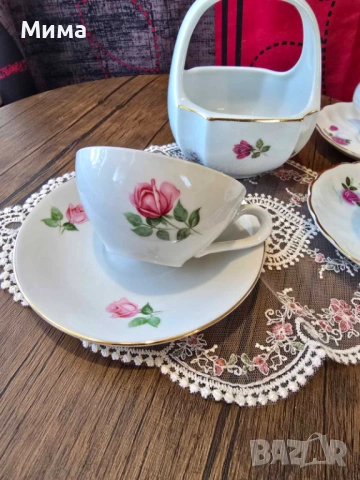 Малки порцеланови чашки, снимка 4 - Чаши - 53096683