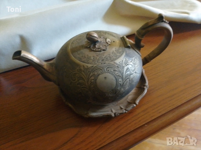 чайник vintage или е просребрен или е месингов или е сребърен , снимка 3 - Антикварни и старинни предмети - 53453228