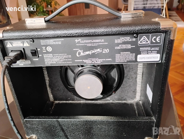 Китарен усилвател Fender Champion 20, снимка 3 - Китари - 53948767