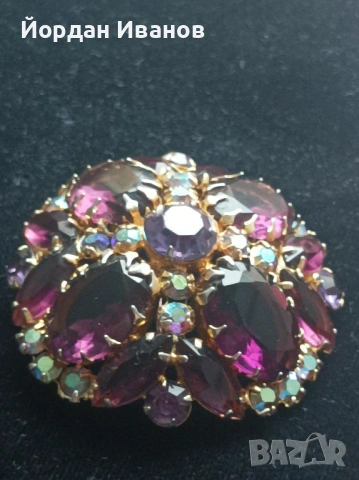 Старинна чешка брошка , снимка 3 - Колиета, медальони, синджири - 53398385