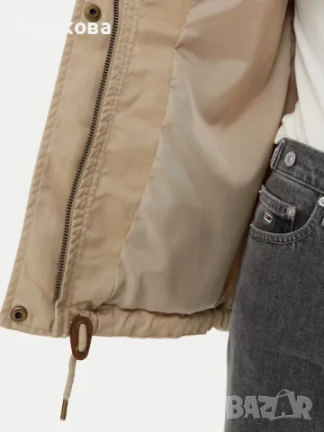 Дамско яке, парка ONLY, снимка 2 - Якета - 49639600