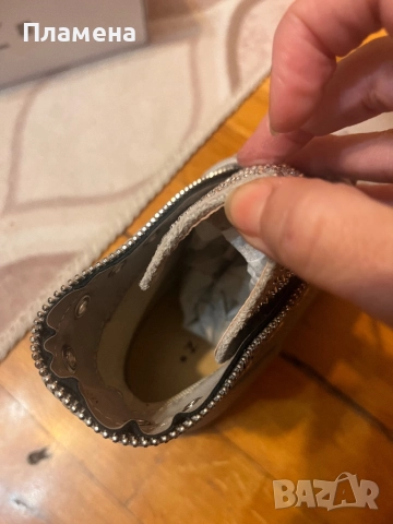 Сиви нови боти от Англия 37.5 номер , снимка 3 - Дамски боти - 52231004