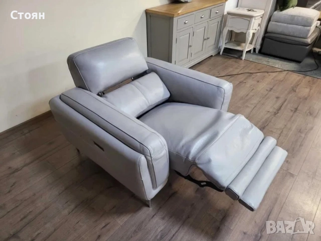 Сив кожен фотьойл с електрически релаксиращ механизъм, снимка 3 - Дивани и мека мебел - 52010545