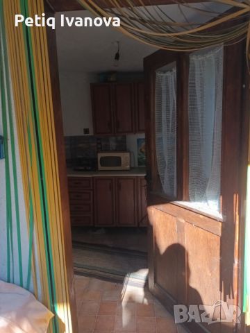 Продавам 2 къщи с двор 1270кв.м в с. Девенци община Червен бряг, снимка 9 - Къщи - 45485099