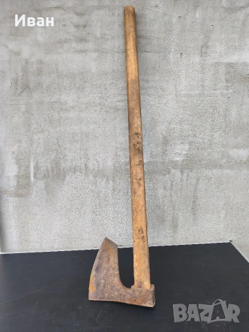 стара голяма брадва 