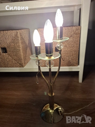 Лампа , снимка 2 - Настолни лампи - 53021040