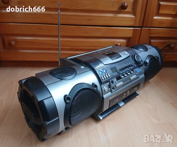 Радиокасетофон USB CD FM Aux радио диск флашка Karcher, снимка 2 - Радиокасетофони, транзистори - 54004426