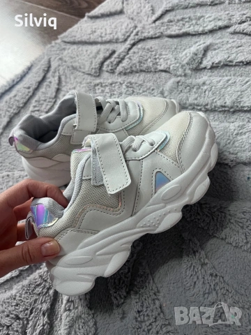 Детски обувки за момиче , снимка 2 - Детски маратонки - 54015551