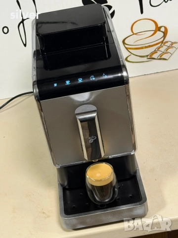 Кафемашина кафе автомат TCHİBO с гаранция, снимка 7 - Кафемашини - 52393563