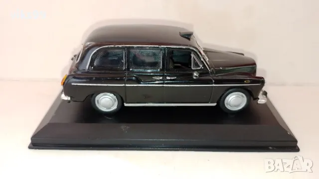 AmerCom London Taxi Austin FX4 1958 1:43, снимка 4 - Колекции - 48909216