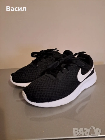 Детски маратонки Nike 32', снимка 2 - Детски маратонки - 54045525