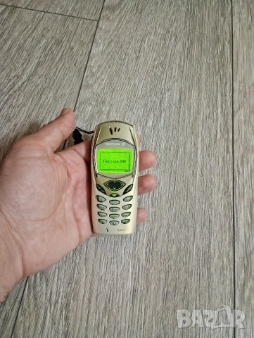 Ericsson R600 Gold БГ меню