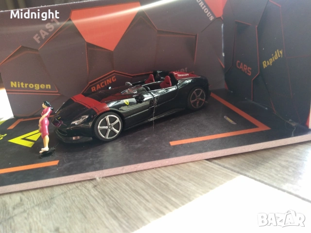 Макет на гараж с Ферари