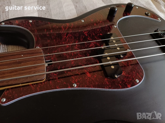 Фретлес къстъм бас китара, снимка 5 - Китари - 52718445