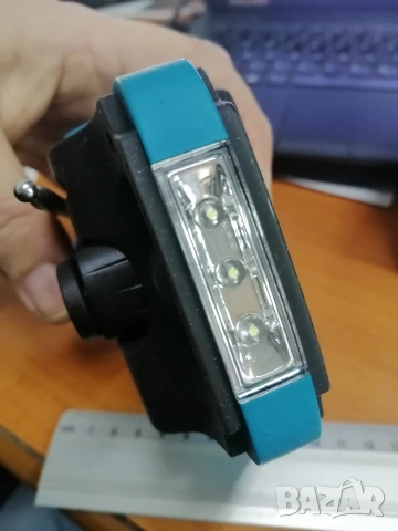 Радиоприемник FM/AM с динамо и соларна батерия. , снимка 9 - Радиокасетофони, транзистори - 53436899