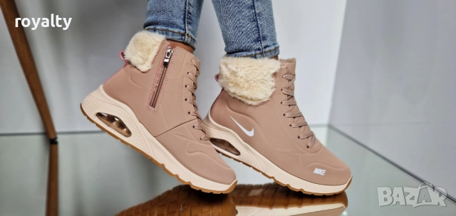 Nike Дамски Зимни Боти , снимка 2 - Дамски боти - 52414470