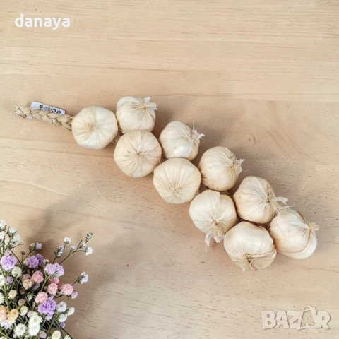 2596 Връзка изкуствен чесън за декорация, снимка 3 - Декорация за дома - 35430560