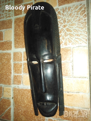 Стара африканска дървена маска