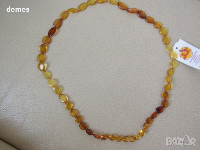 Дамско колие-кръг от първокласен балтийски кехлибар