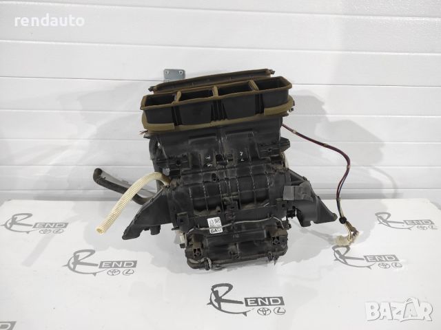 Кутия парно с радиатор парно за Toyota Auris 2006-2012 87050-02A00, снимка 1 - Части - 45670080