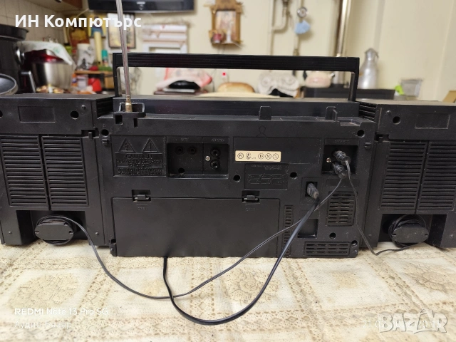 Продавам Японски касетофон Toshiba RT-7037, снимка 11 - Радиокасетофони, транзистори - 53576321