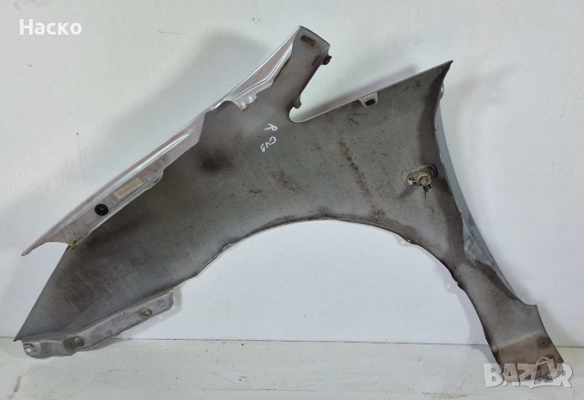 Десен Калник Toyota Corolla Verso Тойота Корола Версо 2000г-2004г, снимка 2 - Части - 53966199