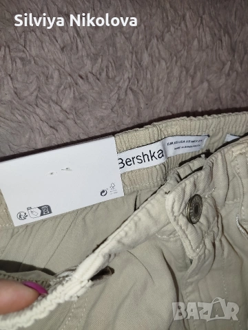 Чисто нов карго панталон Bershka, размер XS, снимка 4 - Панталони - 53525718