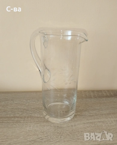 Стъклена кана 