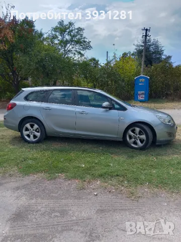 Opel Astra Sports Tourer, снимка 4 - Автомобили и джипове - 47074767