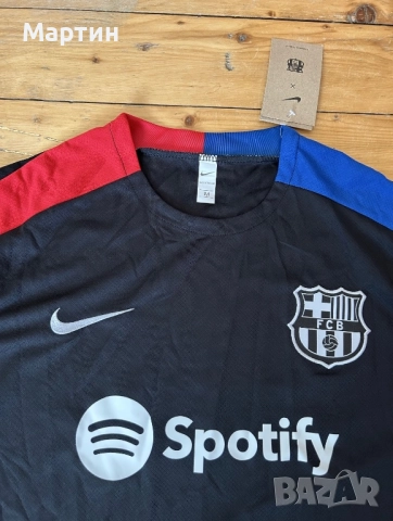 Футболен екип Barcelona, снимка 3 - Спортни дрехи, екипи - 51693947