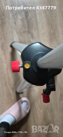 Продавам алуминиев статив 155 см, снимка 3 - Фотоапарати - 54168192