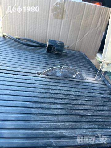 Електрическа машинка за рязане на плочки 