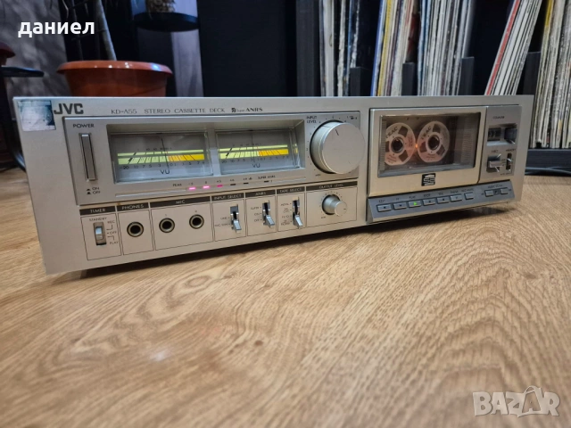 Отлично работещ касетен дек JVC KD-A55 с много добър външен вид и без липси + подарък, снимка 2 - Декове - 53185139