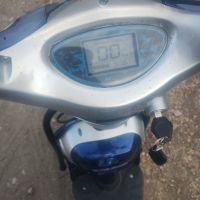 продавам електрически скутер, снимка 1 - Велосипеди - 45740720