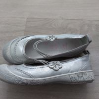Сребристи обувки номер 35, снимка 2 - Детски обувки - 45265297