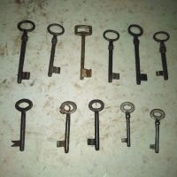 лот стари ключета , снимка 1 - Други ценни предмети - 45637330
