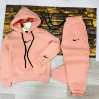 Детски ватиран комплект в цвят праскова Nike , снимка 1 - Детски комплекти - 44994633